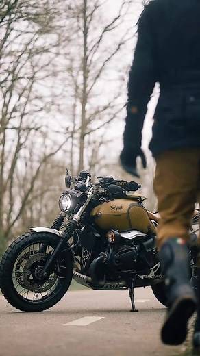 Exploring New Horizons with the BMW R9T