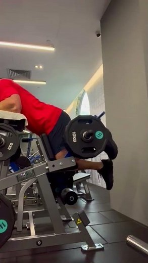 🦵 Kneeling Single-Leg Leg Curls