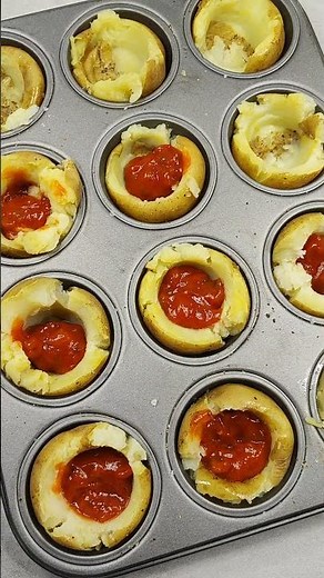 Upečte si výborné muffiny z vařených brambor, které jsou hotové raz dva #cooking #toprecepty #recipe