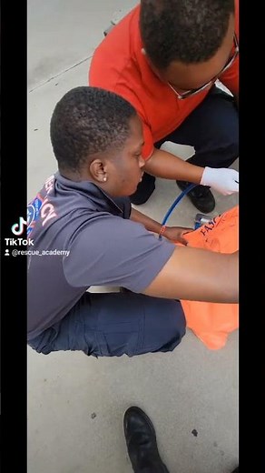 Paramedic Training 🚒🚑 with vacuum splint #emt #medical #paramedic #ems #nurse