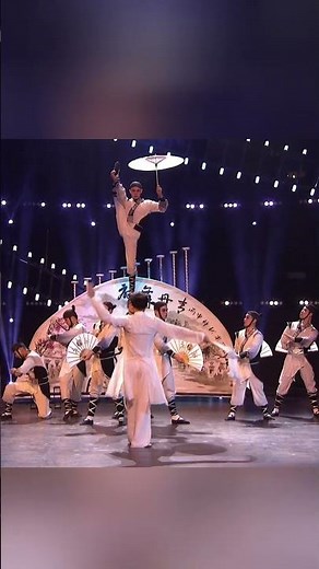 Chinese fan dance