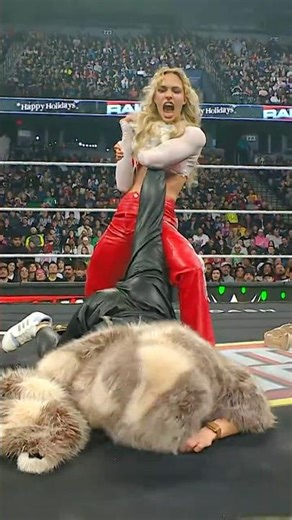 THIS IS WHY SHE’S OUR INTERCONTINENTAL CHAMP 👏👏👏 #WWERaw