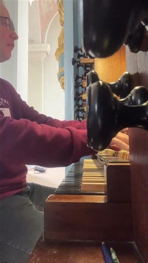 A Wonderful March from Finland on the Organ