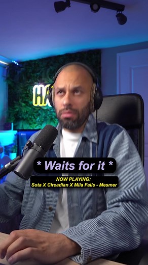 Alien Bass Music Reaction DJ Drum and Bass