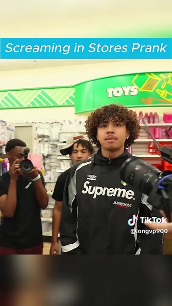 #Screaming in Stores Prank (2) | prank