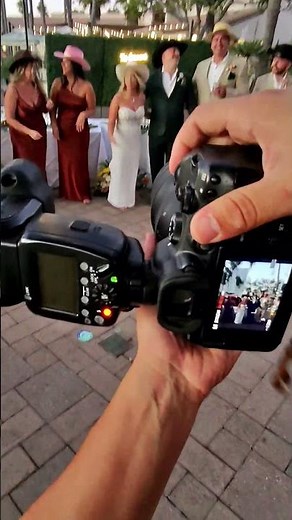 How Do Professional Photographers Capture Perfect Wedding Shots?