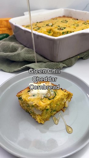 Spicy Green Chili Cheddar Cornbread Recipe