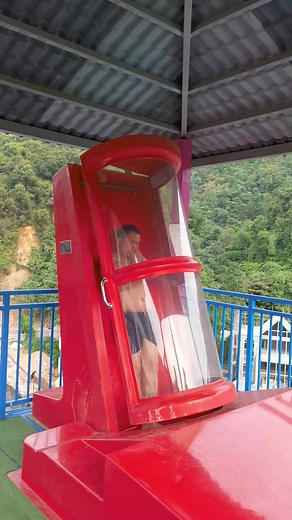 Commercial Water Slide Challenge: Custom Designs & Suppliers