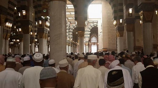 VIDEO: A visit to the Prophet’s tomb