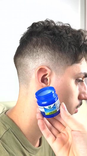 Just apply Vicks Vaporub to these 10 places and see what happens #LifeHacks #HomeRemedies #HealthTips | Tips and hacks