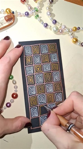 bookmark with doodling and zentangles | metallic marker | simple DYI | simple zen-drawing