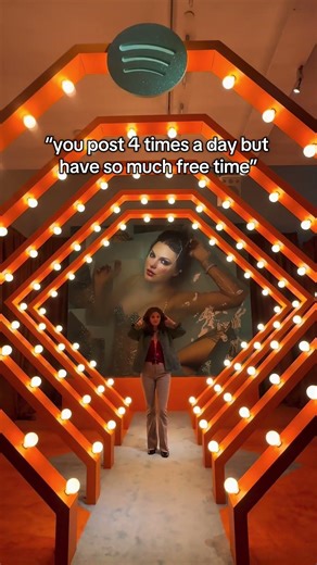 SocialGPT gives me content ideas, scripts, & trending hashtags!! #aitools #contentcreatortips #ai