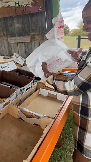 1.1K views · 12 reactions | farm fresh walk up vegetable stand 勒凌 | if you got..recipes | Facebook