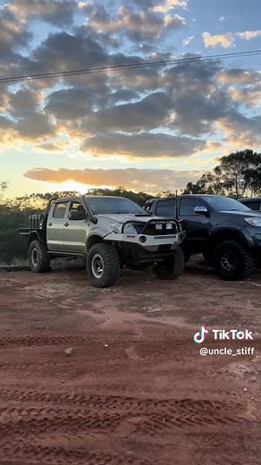 Tuff lookin lineup😏 #toyota #hilux #n70 #silverbois #1kd #blowthisup #fypシ゚viral #dirtylife #chromies #muzzbar #n70sofaustralia #hiluxownersclub #queenslandhiluxclub #shiny #cleantok #fyp #nissan #patrol #td42 @khy.moore @cooper.blaszczak @BROCK_W56 @Davisiraia @Silver.N70 @Harry @blaydos_n70 @chkylx @Jonty Hatton @Mike Nestoroski @Luxci_N70 @Sambo_n70 @Charlie Carroll @SlinkyN70