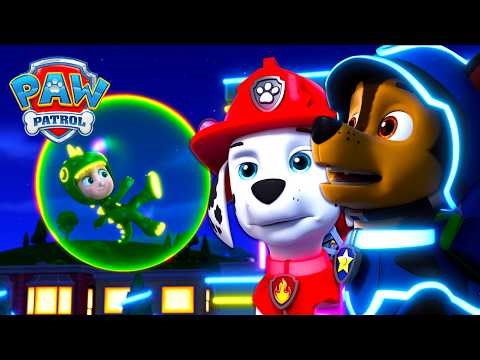 An Alien Captures the Guests! PAW Patrol to the Rescue 👽 | PAW Patrol | Spanish Episode