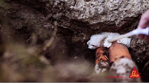 10K views · 32 reactions | Sika® Boom AP is a fast curing expanding foam. It can be used as a fixing and insulating foam for filling gaps and voids, blocking out dust, noise and draft installation of window and door frames and insulation of pipes. See why Brad and Lara can't get enough of it for their #DIY projects! Available at #Bunnings Warehouse and leading hardware stores. #WeekendWarrior | Sika Australia | Facebook