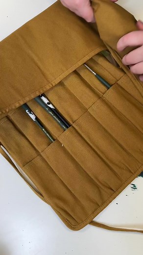 Unroll, organize, and get to work 🎨 The Nova Color Canvas Brush Roll is your new favorite studio companion—100% cotton, 24 pockets, and breathable material to protect your brushes on the go or at home. Durable, simple, and made for working artists. 🖌️ 24 brush pockets 🎒 Rolls up for easy travel safe storage for your brushes Grab yours today and keep your tools in check. #NovaColorPaint #BrushRoll #ArtistTools #StudioEssentials #AcrylicPainting #OrganizedStudio #BrushStorage #PleinAirPainting 