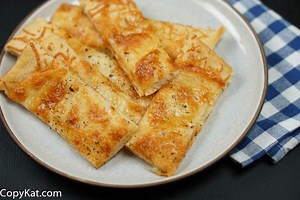 Copycat Little Caesars Italian Cheese Breadsticks