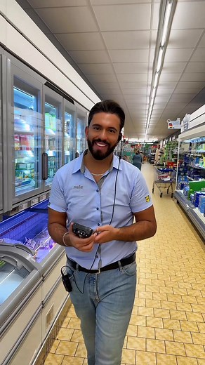 Grocery Store Scan: Inspecting Food Items in Detail