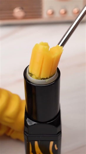 Remake Lipstick Into A Stunning New Shade 💄✨ #RemakeLipstick #ASMR #Beauty #Hacks