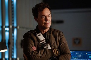 The Flash showrunner digs into that surprising death, what’s next for ‘Wells’ in Season 7