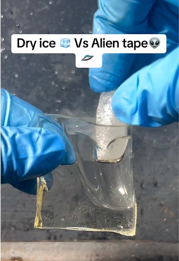 Dry ice 🧊 Vs Alien tape👽🛸 #science #experiment #satisfying #alientape #coldthings