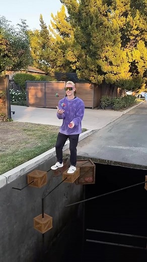 Christian Winchell on Instagram: "Juggle Strutting😌🤹 VFX practice 😁 #obstaclecourse #juggling #vfx #height #satisfying #osrs #zelda #portal #mario #irl #minecraft #parkour #backtothefuture #runescape"