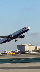 183K views · 4.2K reactions | British Airways Boeing 777-300ER takeoff. | Airbus vs Boeing | Facebook