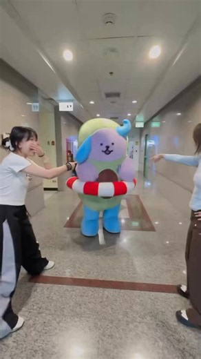 โห้ น้องไข่เขียวใส่ห่วงยางคือใคร ลูกใคร หลานใครอะ พาฤดูใหม่พร้อมมิวนิคฟ้อนด์มาได้ในปี2026ได้ไงอะ ทำได้ไง๊