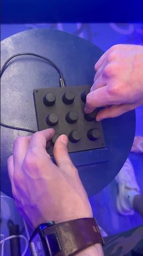 GLiF Interactive NFT Installation at NFC Summit | 85/100