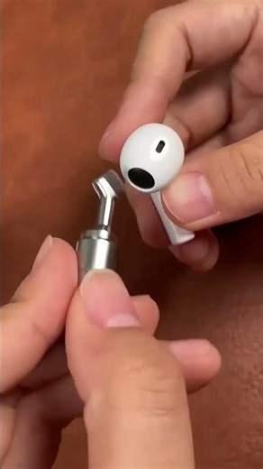 SIM Ejector Tool, Multi-Functional Mobile Cleaning kit, Silver Premium Material for iPhone, Android