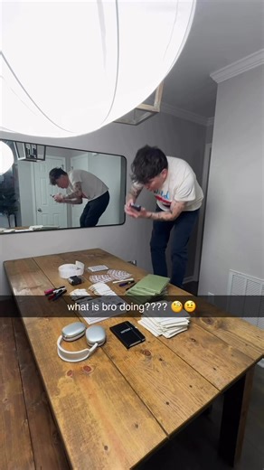 My goal is to have everyone open up a fun envelope every month of GOODTHINGS!! let’s throw it back to a slower time where you can look forward to receiving something in snail mail, something you can keep! comment “CLUB” & i’ll DM you how to join! SPOTS JUST OPENED FOR MARCH! 📬 #mailclub