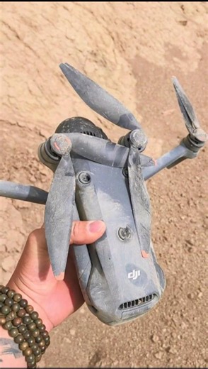 DJI Mavic 4 Pro Landing Failed 😔🛬 #dji #drone #shorts #shortsfeed #viralshorts #foryou #youtube