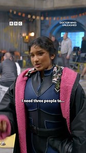 Big slay, even bigger hassle 😮‍💨 #DoctorWho #Unleashed #VaradaSethu #TheWell Varada Sethu talks to Steffan Powell on the set of Doctor Who Season 2, Episode 3 about her costume. | BBC
