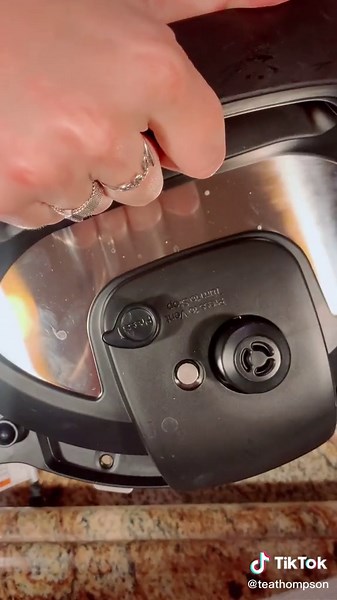 Instant Pot Orange Chicken! 😍 ingredients in comments 👇🏼 #instantpotrecipes #instantpot #dinnerisserved