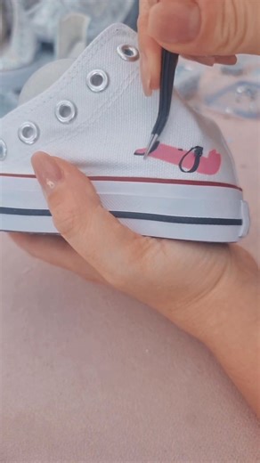 Did you know you can remove HTV? Only thing is it will leave a residue 😭 #fblifestyle | My Lillie Shoes Ltd