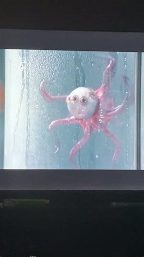 Alien: Earth - T. Ocellus Tries To Distract The Scientist