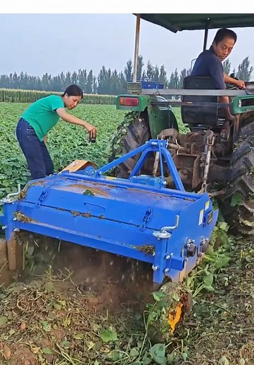 Four-Wheel Tractor Plowing Machine Explained