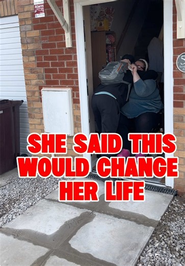 The Helpful Strangers: A Heartwarming Act of Kindness