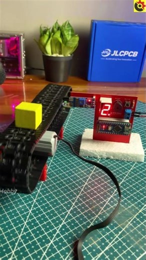 Arduino Counting Machine Using an IR Sensor #jlcpcb #arduino ‪@sritu_hobby‬