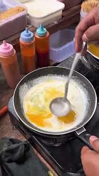 Tantangan bikin papeda pake 2 telor ayam !!! #streetfood #viral #shorts