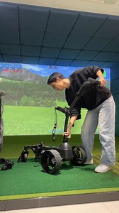 Found some calm in the routine. There's a unique satisfaction in methodically packing away your gear at the end of a session. No music, just the sounds of a job neatly done. Does anyone else find pack-down routines oddly peaceful? #GolfCommunity #EndOfSession #RoberaPro #GolfLife #SatisfyingRoutine #Peaceful #Golfers | Downey Tang