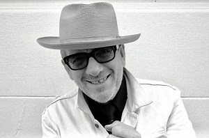 Elvis Costello Recalls ‘SNL’ Stunt That Got Him Banned: ‘I Just Wanted Them to Remember Us’