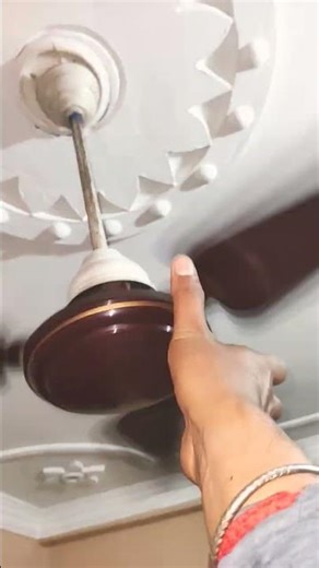 Fan stop vs hand #stop #ceilingfan #ceilingfanrepair #hands #crazy