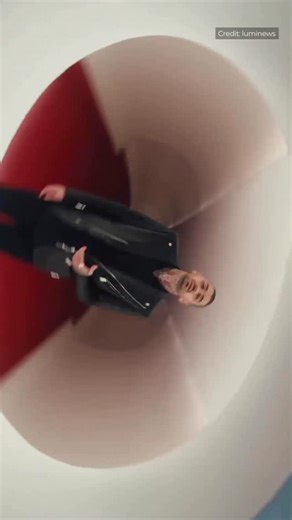 K-pop star Jisoo has reached a major milestone as her solo song “Eyes Closed,” featuring British singer Zayn Malik, surpasses 100 million streams on Spotify. Released in October, the pop track becomes her fourth solo release to achieve this remarkable streaming feat. Source : luminews 🎥 Jisoo #flyfmnumber1 #news #flyfmnews | Fly FM