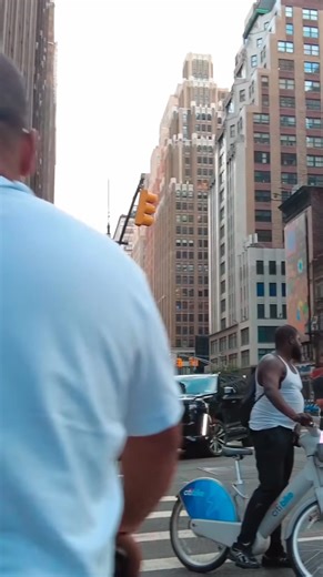 Strolling three blocks on 8th Avenue, from West 39th Street to West 36th Street. Eighth Avenue is indeed a major street that runs through Midtown Manhattan. It's considered one of the defining avenues of the Midtown area. More specifically, Midtown Manhattan is defined as the area between 34th and 59th Streets, and 8th Avenue is one of the boundaries on the west side of Midtown. #newyorkcity #newyork #manhattan #midtownmanhattan #8thavenuenewyork | Ferry I. Sadikin | Facebook