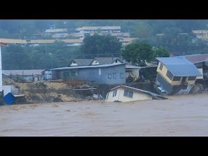 Dramatic video: Flash floods kill 16 in Solomon Islands