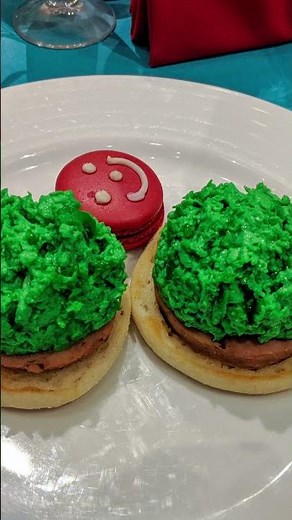 Thing 1 and 2 breakfast Carnvial Splendor Review Short
