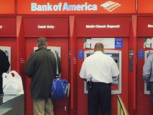 Study: Largest U.S. banks still charge high overdraft fees