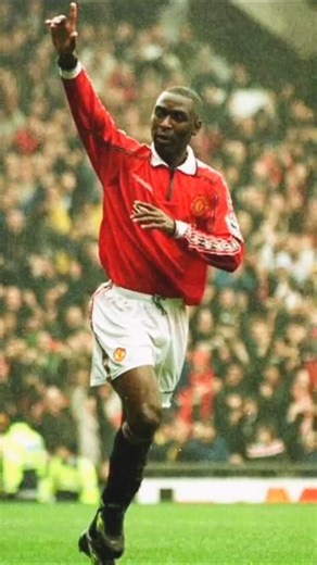 1.2K views · 2.7K reactions | Andy Cole gbeng – GOAL VS EVERTON gbeng (1997) #andycole #cole #manchesterunited #england #newcastleunited #astonvilla #arsenal #manchestercity #blackburn | VM Soccer Legends | Facebook